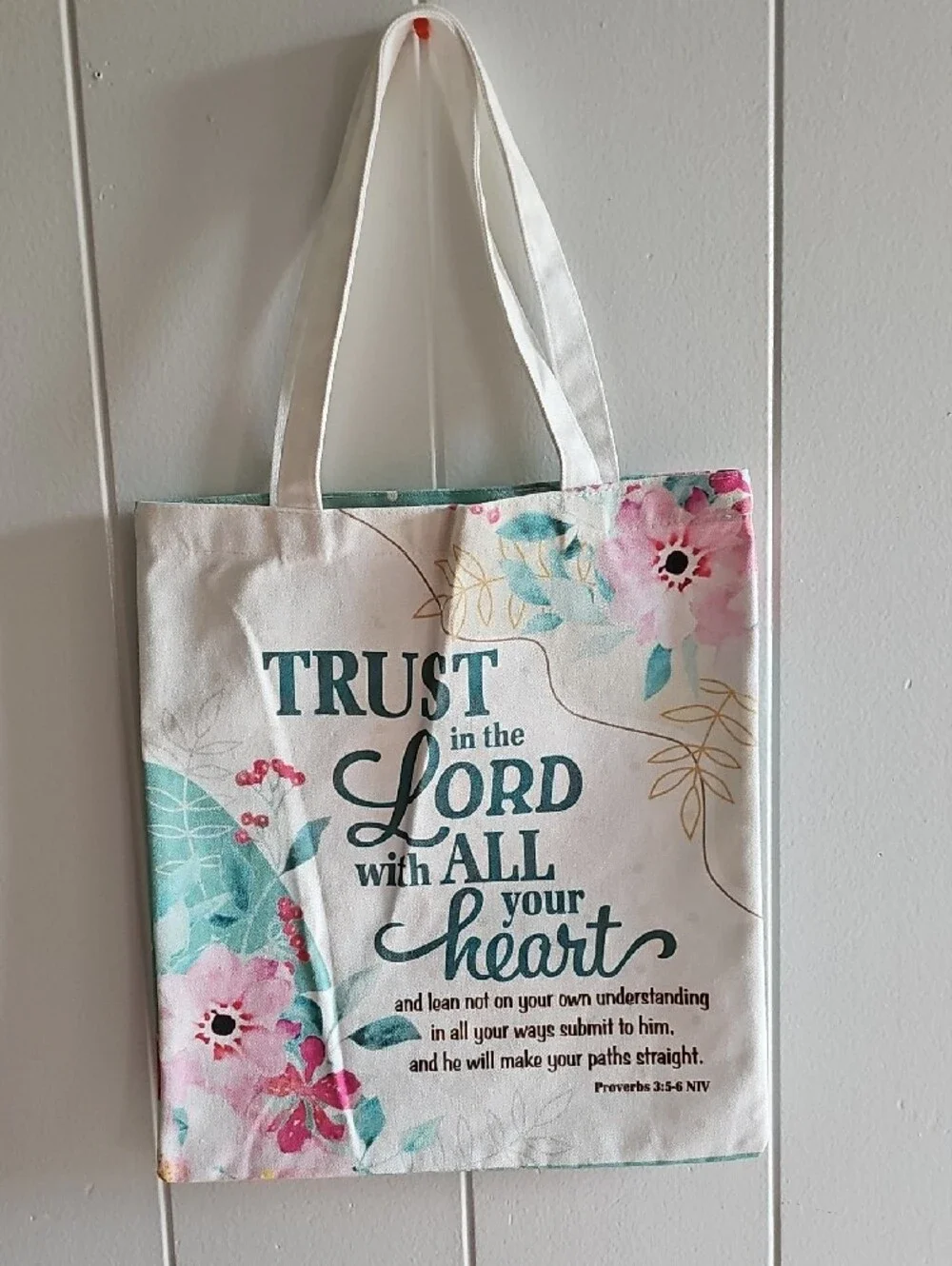 Trust in the Lord Floral Canvas Wall Tote - White & Teal